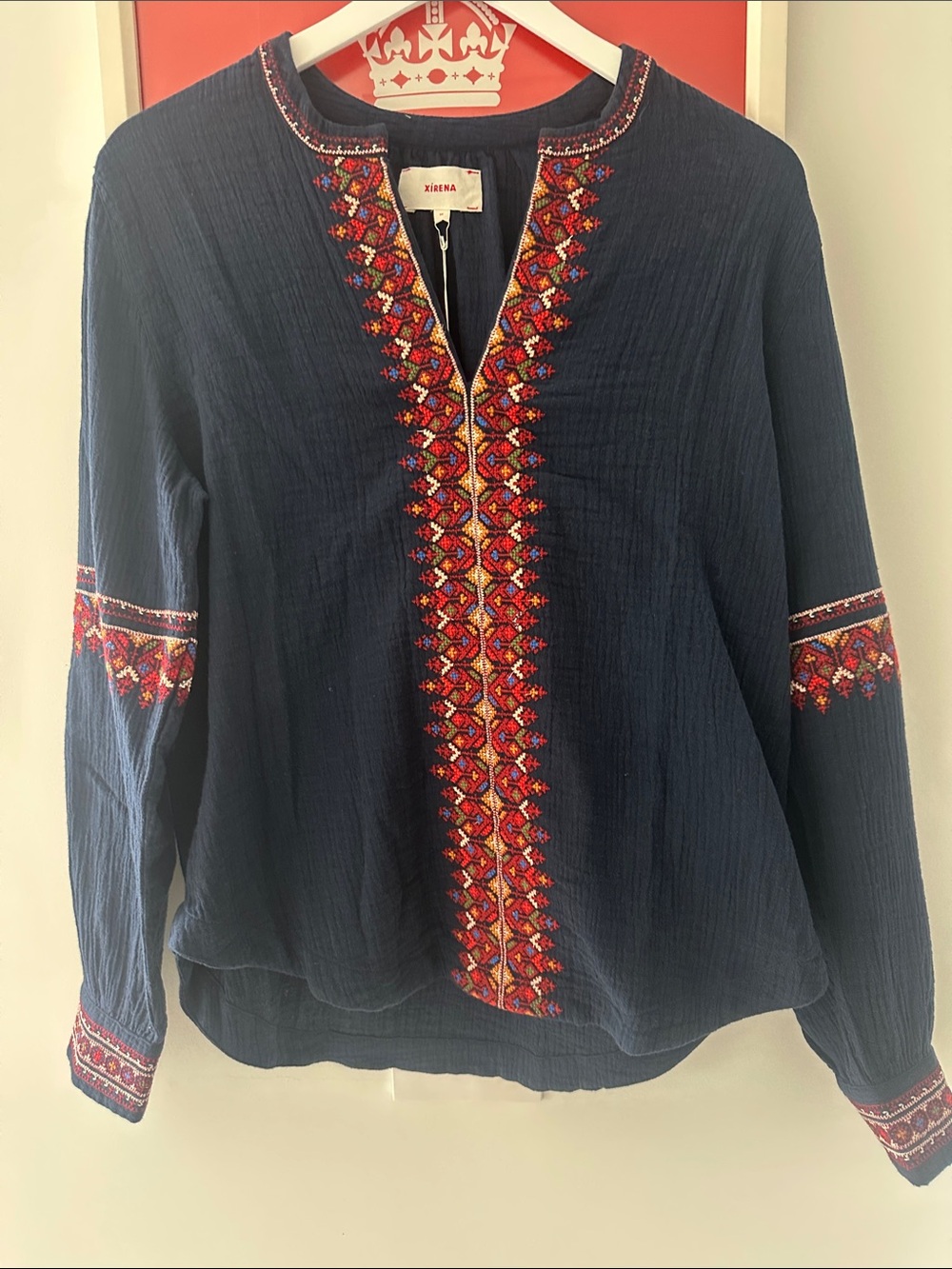 NWT XiRENA Navy Embroidered V-Neck Tunic with Red Trim - Medium